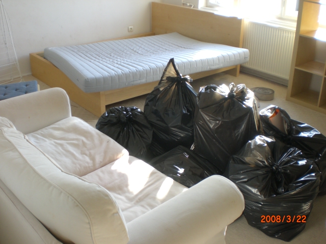 kép: Költöztetés Budapest - tehertaxi, fuvarozás, bútorszállítás, hűtőgép, mosógép, szekrénysor, albérlet, ingatlan, lakás, költöztetésfuvarpeti.hu